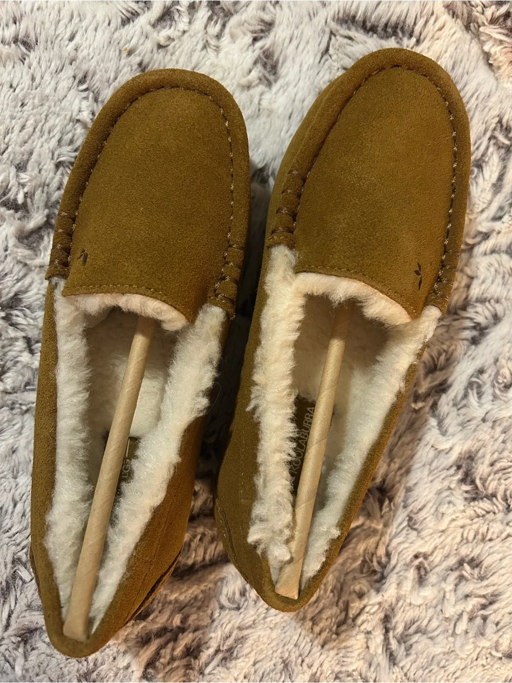 Koolaburra Kids Moccasins in Chestnut Brown with Cream Shearling